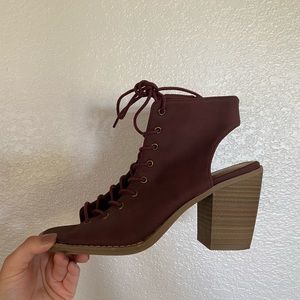 Mossimo Maroon Heels
